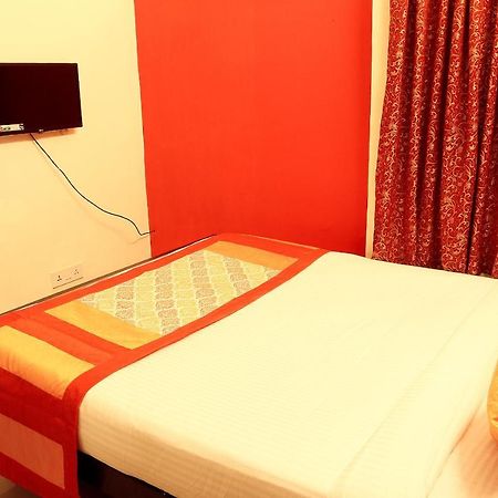 Oyo 3418 Hotel Amit Kolkata Exterior photo